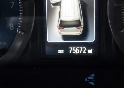 2017 Toyota Sienna Xle Premium 7 Passenger z USA, uszkodzony, nr VIN 5TDDZ3DC8HS169754